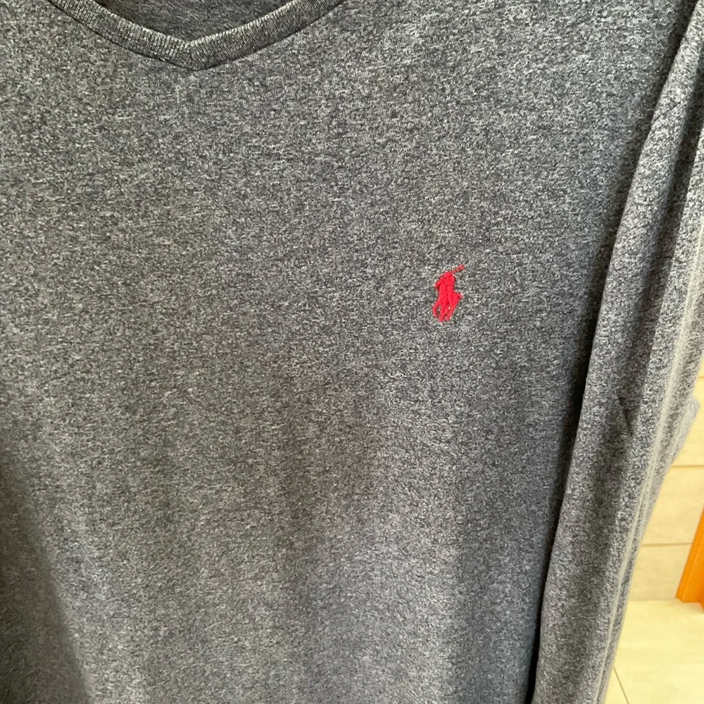 Polo Ralph Lauren Men’s V-Neck Long Sleeve Tee, Sz L